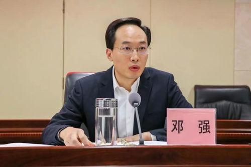 邓强的照片,光影中的独特魅力